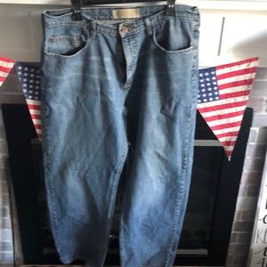 Wrangler loose straight fit jeans